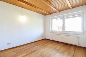 Großzügiges Wohnhaus mit bezugsfreiem Erdgeschoss und Bauplatzpotenzial – Die vollständige Adresse der Immobilie erhältst du vom Anbieter., 32839 Steinheim – Vorschaubild 6