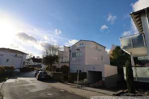 Schöne,helle Wohnung mit zwei Balkone und tollem Ausblick – Die vollständige Adresse der Immobilie erhältst du vom Anbieter., 34132 Brasselsberg, Kassel – Vorschaubild 2
