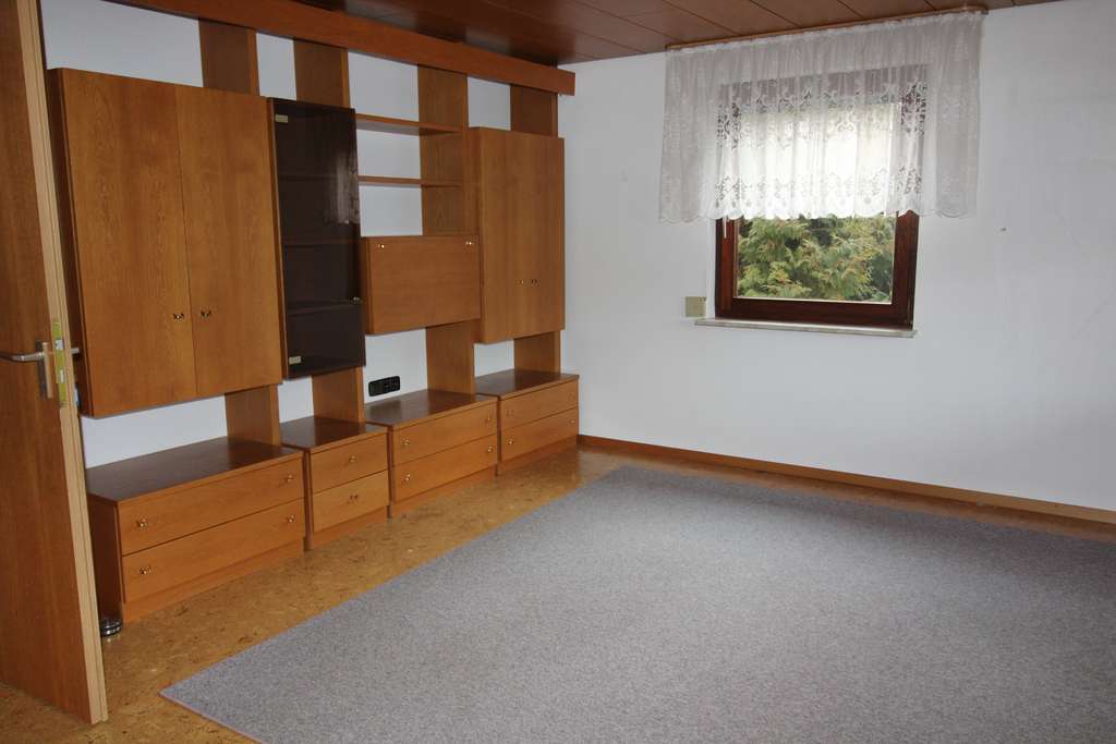 Immobilie in Murrhardt - Einfamilienhaus, DHH in zentraler Wohnlage - Bild 1