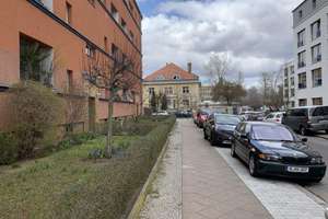 Bezugsfreie Wohnung in Baumschulenweg • Altbau • Provisionsfrei