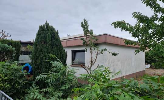 Großes Einfamilienhaus mit Garage und viel Potenzial