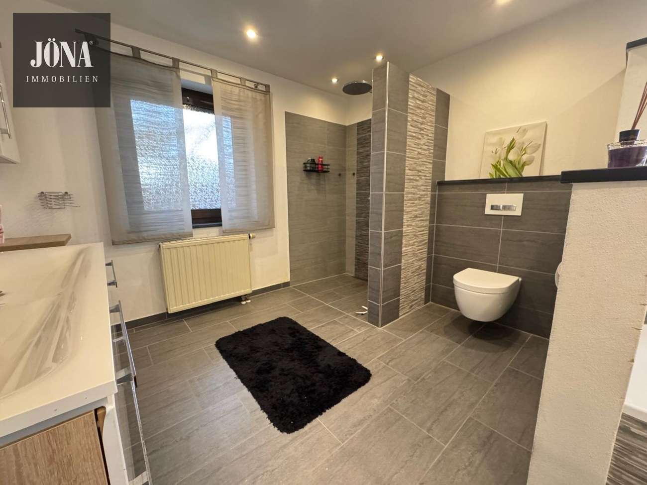 Immobilie in Marktleugast - Liebevoll sanierte Immobilie mit  großem Garten und Doppelgarage in ruhiger Wohnlage - Bild 7