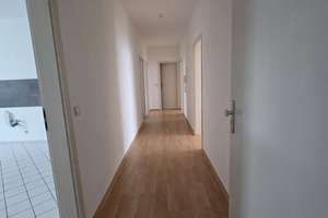 schöne große 3-Raum-Wohnung in Magdeburg-Stadtfeld zu vermieten – Schenkendorfstraße 11, 39108 Stadtfeld Ost, Magdeburg – Vorschaubild 8