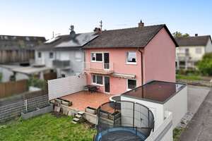 Wohnen mit Freiraum: Einfamilienhaus mit Balkon, Terrasse und Garage – Die vollständige Adresse der Immobilie erhältst du vom Anbieter., 76870 Kandel – Vorschaubild 11