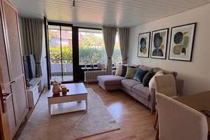 Helle  Einzimmerwohnung mit Balkon 