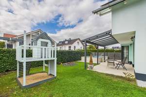 Exklusives und energieeffizientes Einfamilienhaus mit Pool und Garten  – Die vollständige Adresse der Immobilie erhältst du vom Anbieter., 85649 Brunnthal – Vorschaubild 11