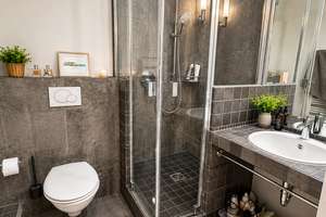 Exklusives Maisonette-Penthouse mit Dachterrasse und Skylineblick über Wiesbaden – Grabenstraße 1, 65183 Mitte, Wiesbaden – Vorschaubild 11