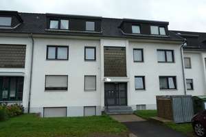 Stimmungsvolles Raumprogramm mit sonnigem Balkon in Köln-Dünnwald