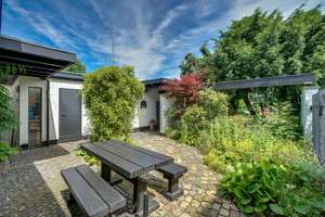 Exklusive Wohlfühloase – Außergewöhnliches Einfamilienhaus mit parkähnlichem Garten – Die vollständige Adresse der Immobilie erhältst du vom Anbieter., 52080 Haaren, Aachen – Vorschaubild 5