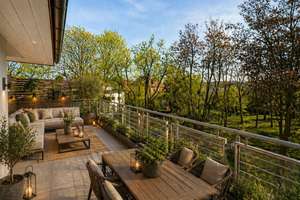 Traumhafte Dachterrassenwohnung mit Aufzug und Tiefgaragenstellplatz! Direkte Nähe zur Innenstadt! – Die vollständige Adresse der Immobilie erhältst du vom Anbieter., 1069 Südvorstadt-Ost, Dresden – Vorschaubild 2