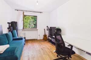 4 Zimmer nahe der Freisinger Innenstadt – wohnlich und einladend – Die vollständige Adresse der Immobilie erhältst du vom Anbieter., 85356 Freising – Vorschaubild 2