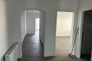 Bismarckstr. 90, Helle, renovierte 3-Zimmer Wohnung mit Dachterrasse und Balkon in Remscheid – Bismarckstraße 90, 42859 Zentralpunkt, Remscheid – Vorschaubild 10