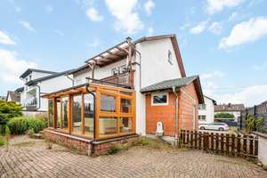 Charmantes Ein- bis Zweifamilienhaus mit großem Garten in Graben-Neudorf – Die vollständige Adresse der Immobilie erhältst du vom Anbieter., 76676 Graben-Neudorf – Vorschaubild 2
