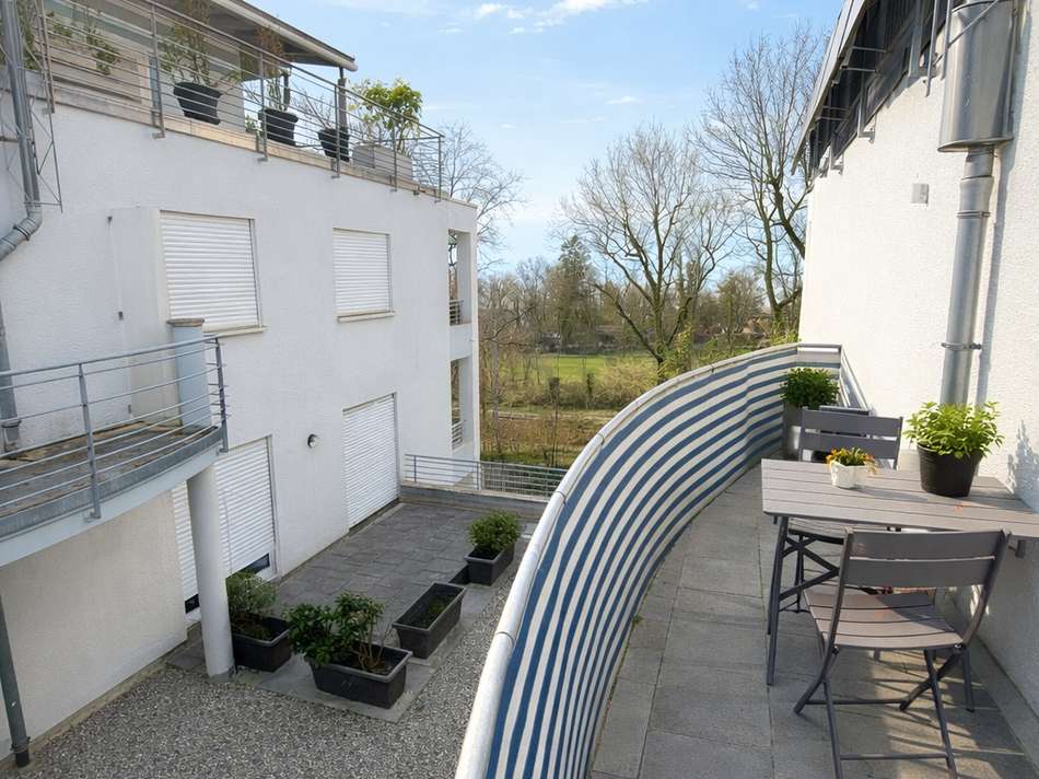 24EC2C5B-7EB2-46B4-9ADF-0F991D