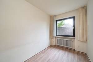 Gepflegtes Reihenendhaus mit Garage in begehrter Lage – Die vollständige Adresse der Immobilie erhältst du vom Anbieter., 26129 Bloherfelde, Oldenburg (Oldenburg) – Vorschaubild 7