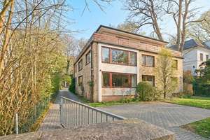 Sonniges  Penthouse mitten in Blankenese mit grosser Terrasse und Blick in den Goßlers Park