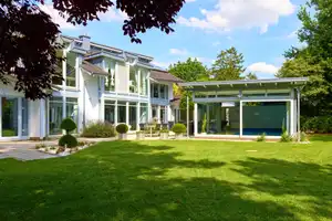 Modernes Architektenhaus mit Schwimmhalle in ruhiger Lage von Jesteburg – Harburg (Kreis) – Vorschaubild 12