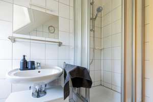Schicke Wohnung in bester Lage – Die vollständige Adresse der Immobilie erhältst du vom Anbieter., 65185 Mitte, Wiesbaden – Vorschaubild 13