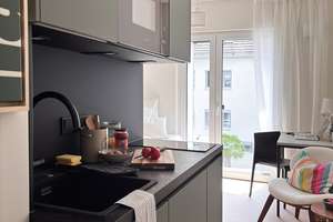 Möbliertes Neubau-Apartment (1. OG) mit Balkon für Studenten & Azubis - direkt an der Uni Augsburg! – Haunstetter Straße 232, 86179 Haunstetten-Nord, Augsburg – Vorschaubild 4