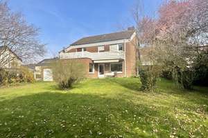 Klassisches Einfamilienhaus auf einzigartigem Grundstück im alten Lippstädter Süden – Die vollständige Adresse der Immobilie erhältst du vom Anbieter., 59557 Lippstadt – Vorschaubild 2
