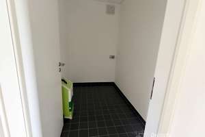 Exklusive 4-Zimmer-Wohnung über den Dächern der Stadt – Die vollständige Adresse der Immobilie erhältst du vom Anbieter., 80686 Land in Sonne, München – Vorschaubild 7