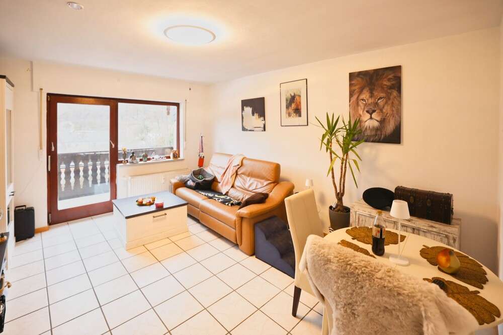 Immobilie in Lahnstein - 4-Parteien Mehrfamilienhaus mit Garage, Stellplätzen, Garten u. Terrasse in Lahnstein-Frierichssegen - Bild 9