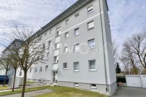 Wohnkomfort pur: Renovierte Wohnung mit verglastem Balkon! – Die vollständige Adresse der Immobilie erhältst du vom Anbieter., 94315 Kernstadt, Straubing – Vorschaubild 1