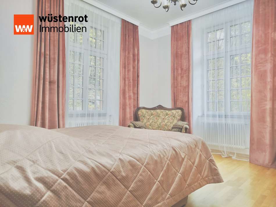 Schlafzimmer (OG)