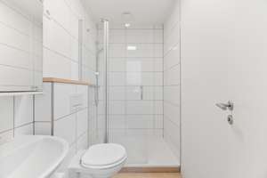 Möbliertes WG-Zimmer zentral In West – Schwabstr. 34, 70197 Rotebühl, Stuttgart – Vorschaubild 4