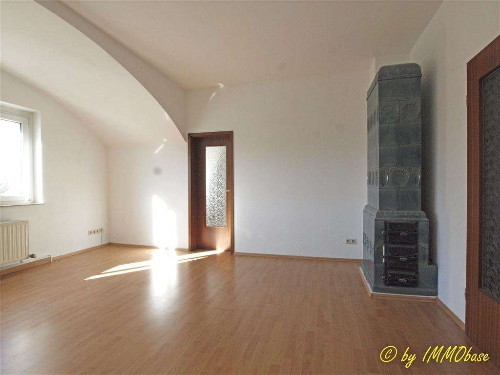 Immobilie in Frankenberg/Sachsen - Charmante Altbauwohnung im Dachgeschoss - FREI! - Bild 4