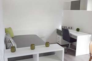 Rollstuhlgerecht: möblierte Komfort-L-Apartments im "Campus Südbahnhof" - nur für Studenten & Azubis – Happelstraße 84, 74074 Heilbronn, Heilbronn – Vorschaubild 1
