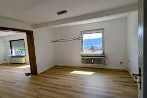 Großzügige 6-Zimmer Maisonette mit Balkon, Terrasse Gartenanteil und Stellplatz - Wilhelmsfeld – Alte Römerstraße 29, 69259 Wilhelmsfeld – Vorschaubild 4