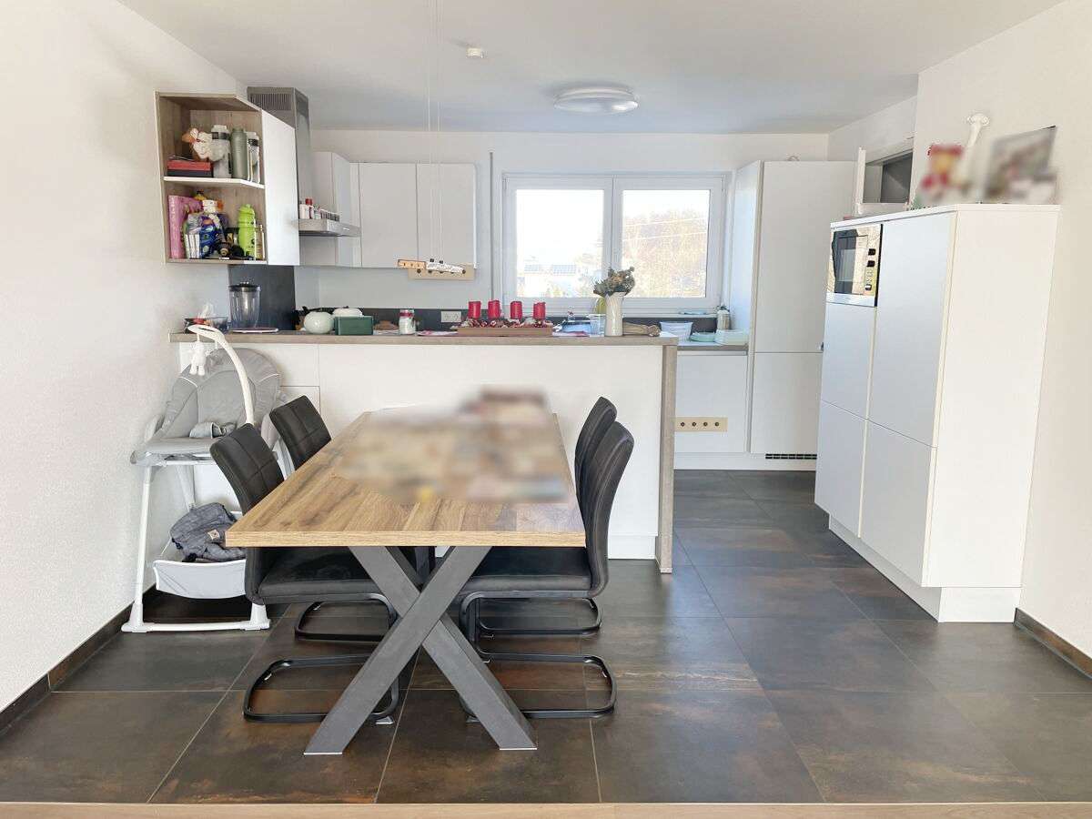 Immobilie in Hüttisheim - ++ KAPITALANLAGE ++
Moderne 4,5-Zimmer
Eigentumswohnung 
mit TG und Stellplatz 
in Hüttisheim - Bild 3