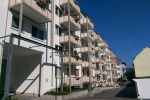 Renovierte 3 1/2 Z.Whg. (K/D/B) mit Balkon, Nähe Stadtgarten & Allg. Krankenhaus – Christian-Rohlfs-Str. 15, 58089 Wehringhausen, Hagen – Vorschaubild 1