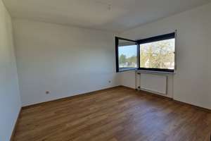 3-Zimmer-Wohnung mit Balkon in Mainz-Laubenheim – Die vollständige Adresse der Immobilie erhältst du vom Anbieter., 55130 Laubenheim, Mainz – Vorschaubild 2