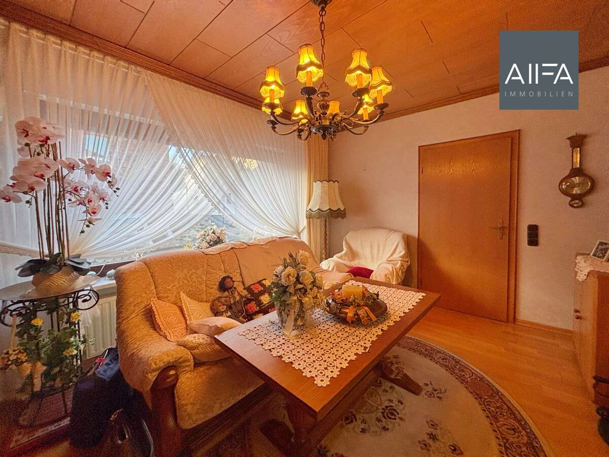 Immobilie in Übach-Palenberg - Charmante Doppelhaushälfte in ruhiger Lage von Übach-Palenberg-Marienberg! - Bild 2