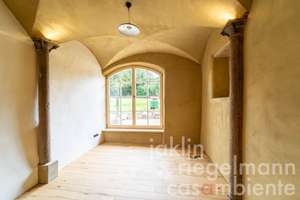 Ökologisch saniertes Bauernhaus mit 360 m² Wohnfläche, Ausbaureserve und eigenem Wald im Chiemgau – Die vollständige Adresse der Immobilie erhältst du vom Anbieter., 83547 Babensham – Vorschaubild 61