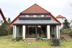 Großzügiges Zwei - Dreifamilienhaus. – ideal auch als Mehrgenerationenhaus. Top Zustand