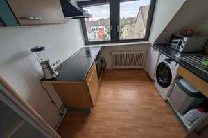 Helle und großzügige 3 Zimmer Wohnung – Bahnstr. 12-14, 47798 Krefeld – Vorschaubild 1