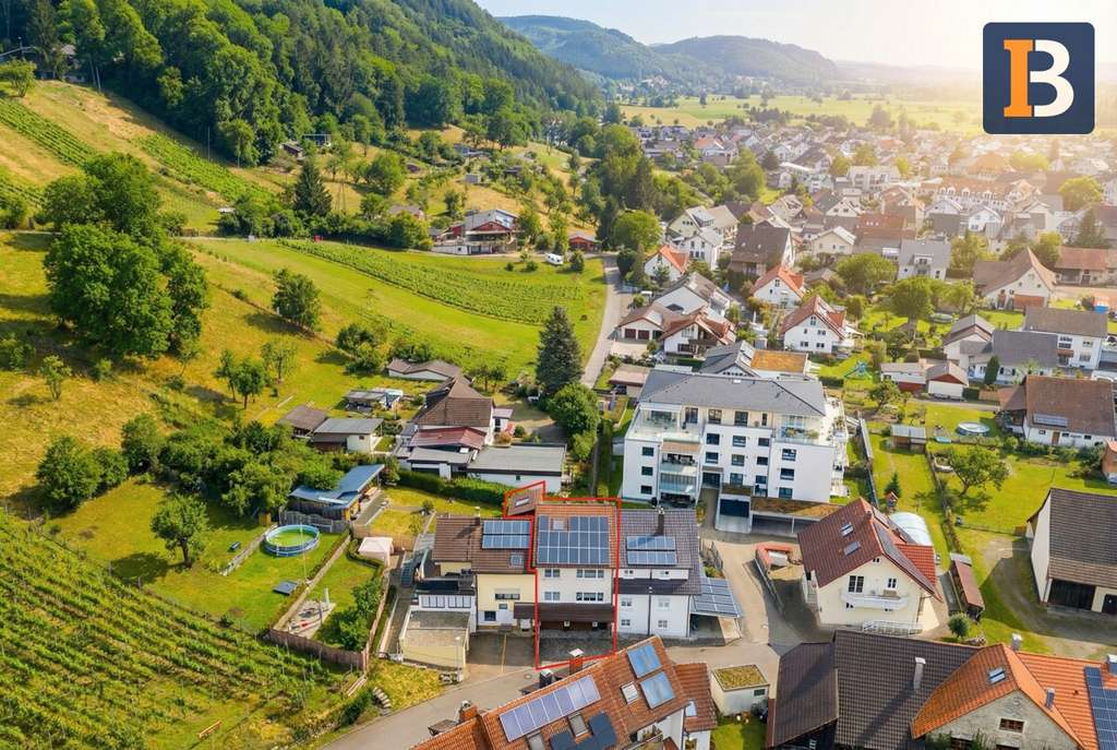 Immobilie in Rheinfelden (Baden) - Mehrgenerationenhaus mit Rebblick - 248 m² - 699.000€ VHB - Flexible Nutzung möglich! - Bild 2