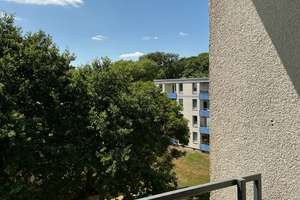 Willkommen Zuhause: geräumige 3-Zimmer-Wohnung mit  Balkon!