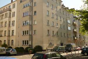 Im "Herzen" der List - helle 2 Zimmerwohnung mit Einbauküche und Balkon zum 01.02.2026 – Bonifatiusplatz 5, 30161 List, Hannover – Vorschaubild 1