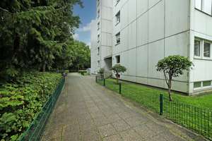 Wohnen direkt am Ostpark: Helle, renovierte 3-Zimmer-Wohnung mit zwei Südbalkonen und Weitblick. – Die vollständige Adresse der Immobilie erhältst du vom Anbieter., 81735 Neuperlach, München – Vorschaubild 13
