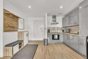 Modernisierte Wohnung in ruhiger Berliner Wohnlage mit Komfort! – Die vollständige Adresse der Immobilie erhältst du vom Anbieter., 13407 Reinickendorf (Ortsteil), Berlin – Vorschaubild 8