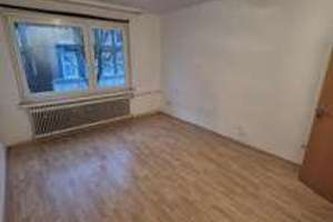 360°-Rundgang - Helle 3-Zimmer-Wohnung mit 88 m² im 1. Obergeschoss – Langerfelder Straße 148, 42389 Langerfeld-Beyenburg, Wuppertal – Vorschaubild 4