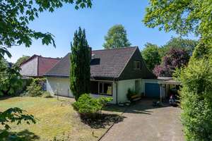 Großzügiges Einfamilienhaus mit Kamin, Garage, Carport und großem Grundstück in Kaltenkirchen – Die vollständige Adresse der Immobilie erhältst du vom Anbieter., 24568 Kaltenkirchen – Vorschaubild 15