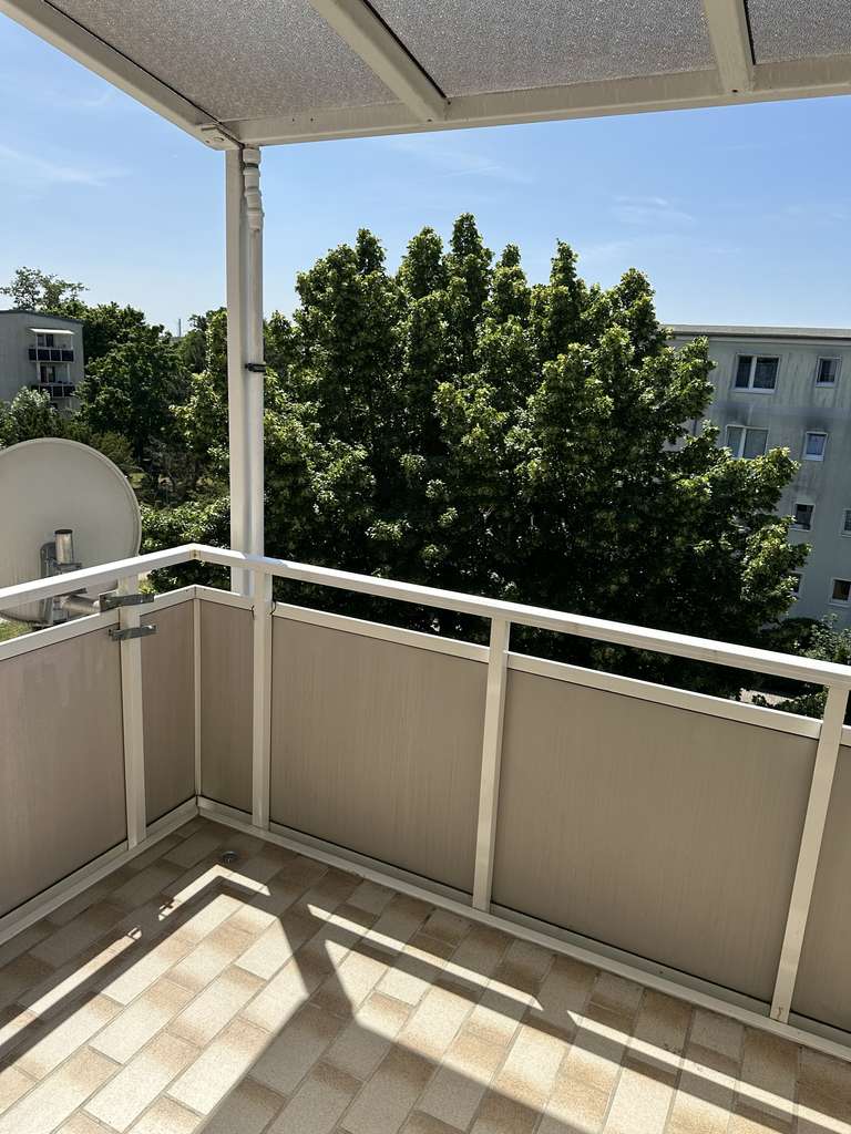 Immobilie in Weißenfels - Gepflegte 3-Zimmer Dachgeschosswohnung in Weißenfels - Bild 2