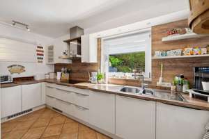 Schicke Doppelhaushälfte mit Garage, Pool und traumhafter Aussicht – Die vollständige Adresse der Immobilie erhältst du vom Anbieter., 63549 Ronneburg – Vorschaubild 10