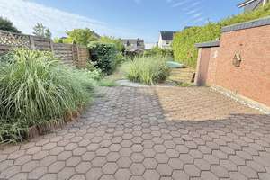 Doppelhaushälfte mit großem Garten, Pool und Kamin in Hamm-Uentrop – Die vollständige Adresse der Immobilie erhältst du vom Anbieter., 59071 Uentrop, Hamm – Vorschaubild 10
