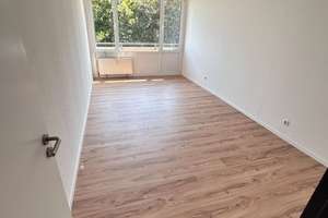 Hochwertiger Wohnkomfort mit Balkon im 4. Stock in Mönchengladbach-Römerbrunnen – Römerbrunnen 25, 41238 Mülfort, Mönchengladbach – Vorschaubild 3